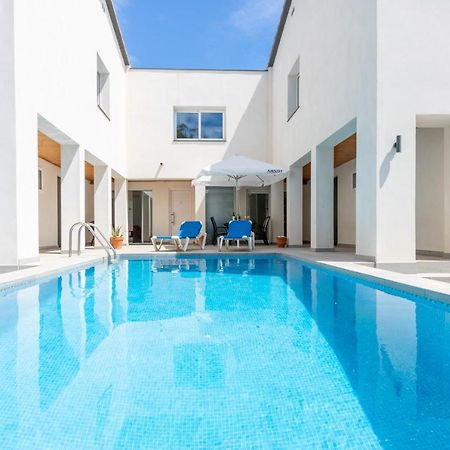 Goldhome - New House With Private Heated Pool, Parking, Wifi, Games Room Empuriabrava Exteriér fotografie