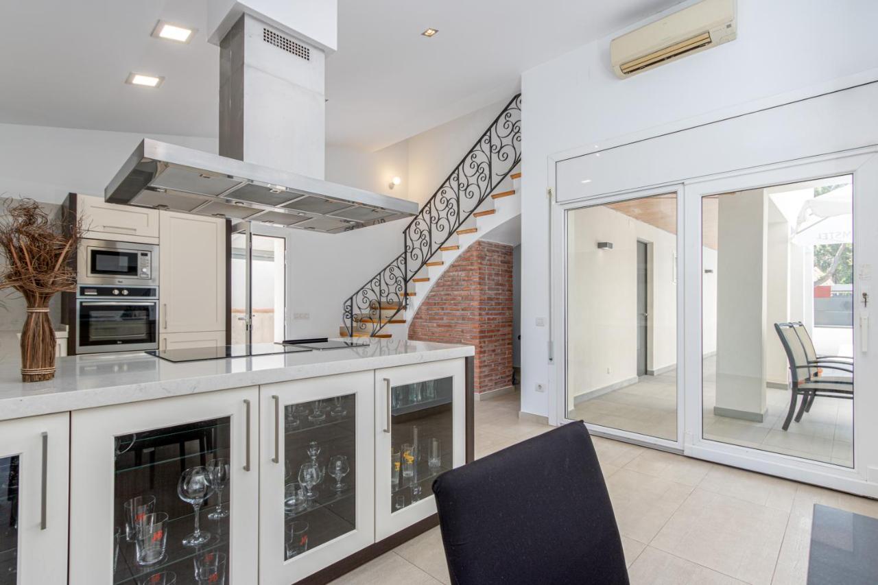 Goldhome - New House With Private Heated Pool, Parking, Wifi, Games Room Empuriabrava Exteriér fotografie