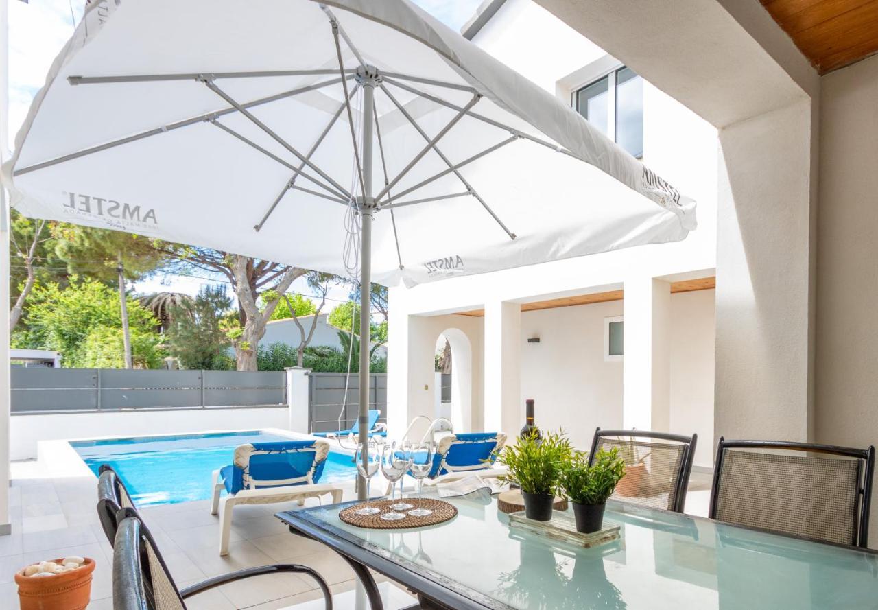 Goldhome - New House With Private Heated Pool, Parking, Wifi, Games Room Empuriabrava Exteriér fotografie