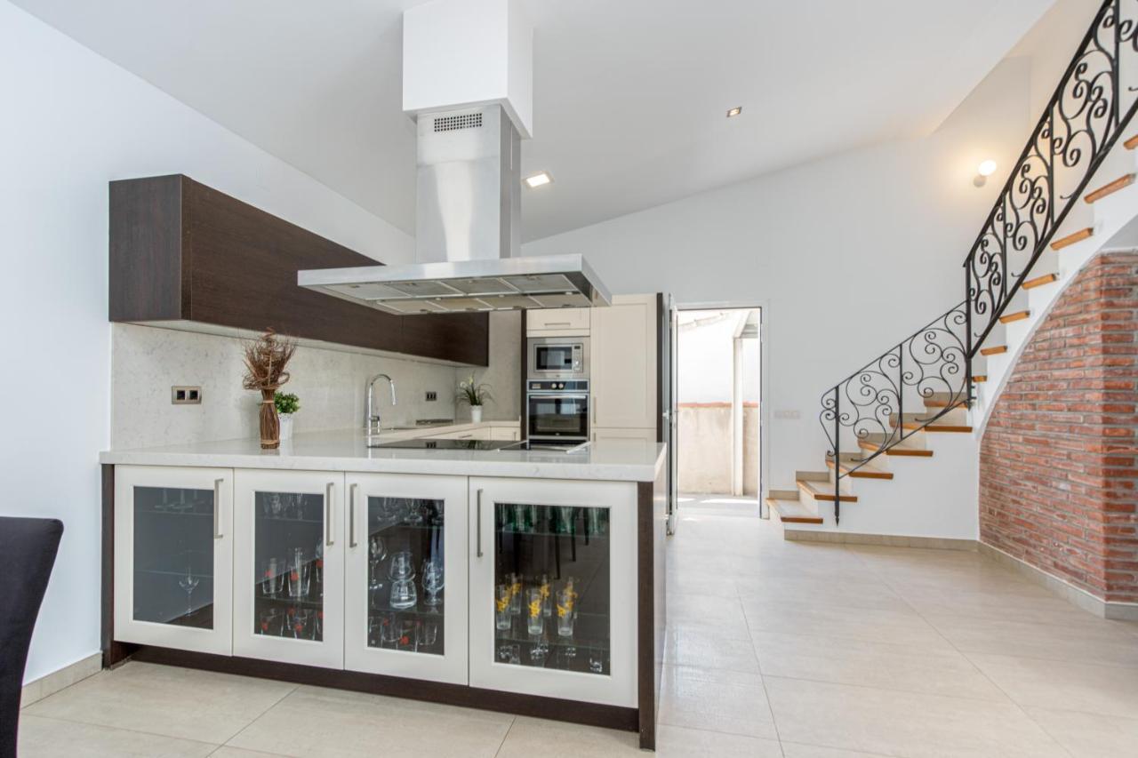 Goldhome - New House With Private Heated Pool, Parking, Wifi, Games Room Empuriabrava Exteriér fotografie