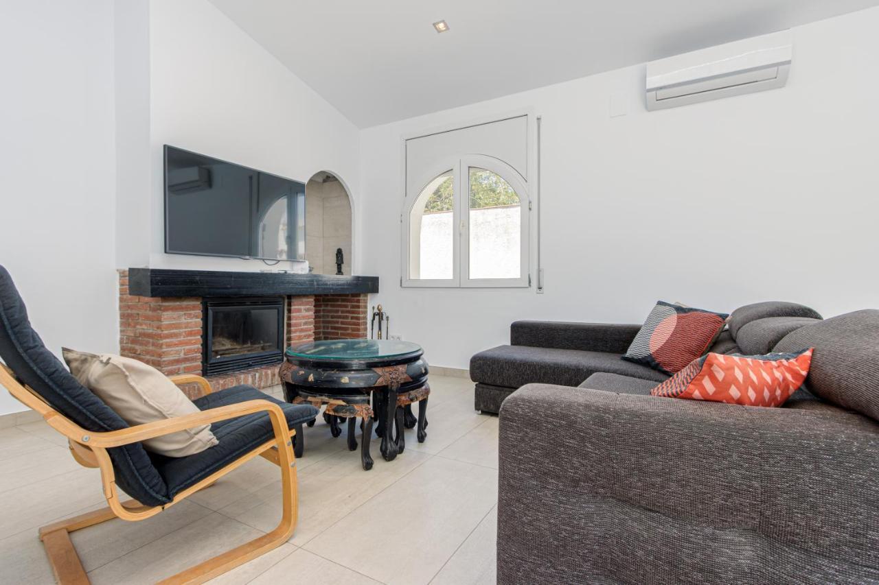 Goldhome - New House With Private Heated Pool, Parking, Wifi, Games Room Empuriabrava Exteriér fotografie