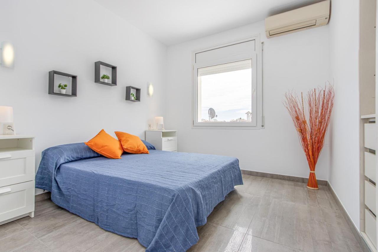 Goldhome - New House With Private Heated Pool, Parking, Wifi, Games Room Empuriabrava Exteriér fotografie