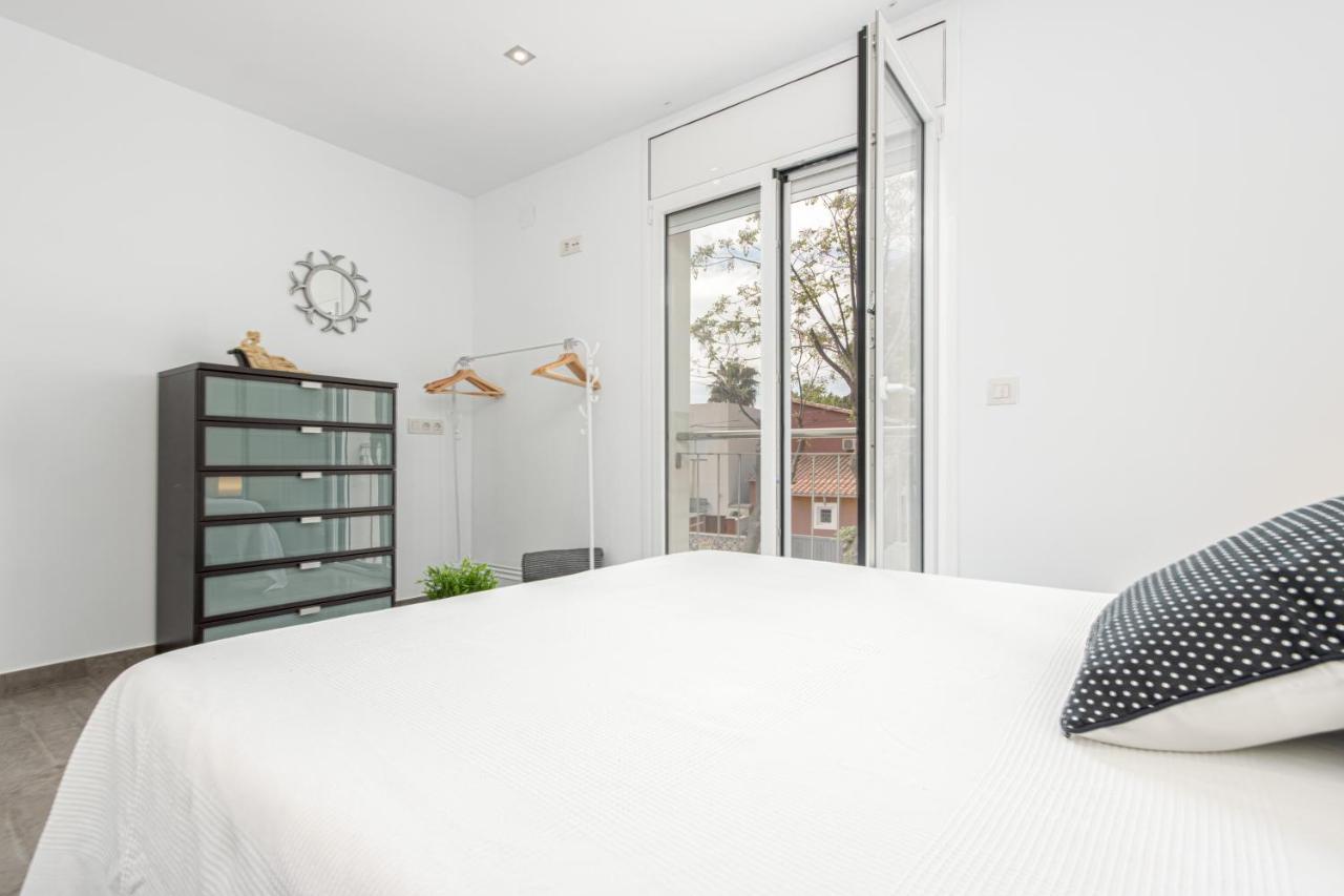 Goldhome - New House With Private Heated Pool, Parking, Wifi, Games Room Empuriabrava Exteriér fotografie