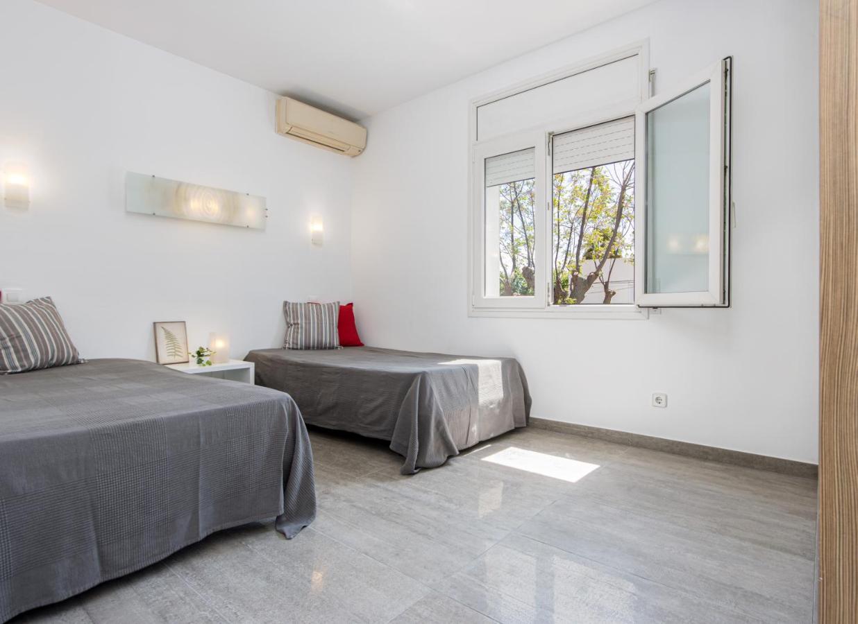 Goldhome - New House With Private Heated Pool, Parking, Wifi, Games Room Empuriabrava Exteriér fotografie