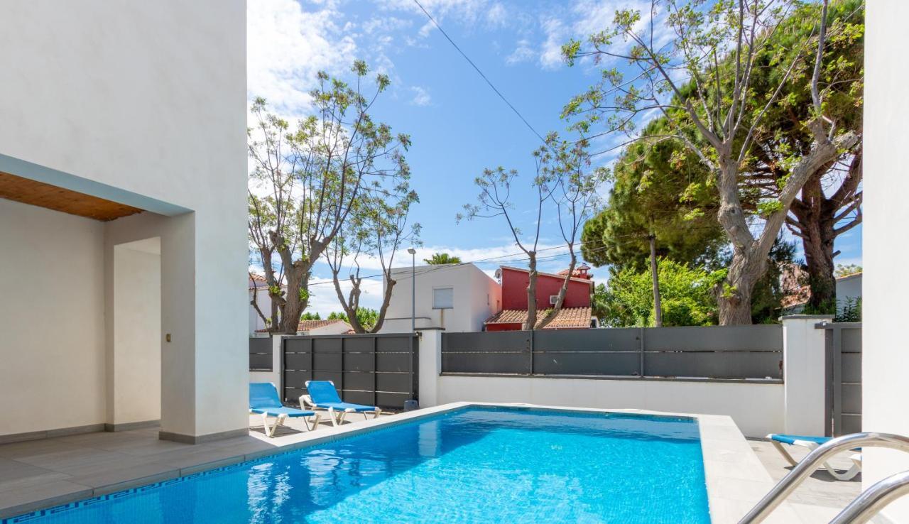 Goldhome - New House With Private Heated Pool, Parking, Wifi, Games Room Empuriabrava Exteriér fotografie