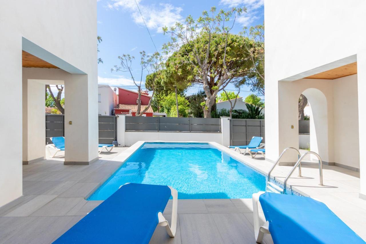 Goldhome - New House With Private Heated Pool, Parking, Wifi, Games Room Empuriabrava Exteriér fotografie